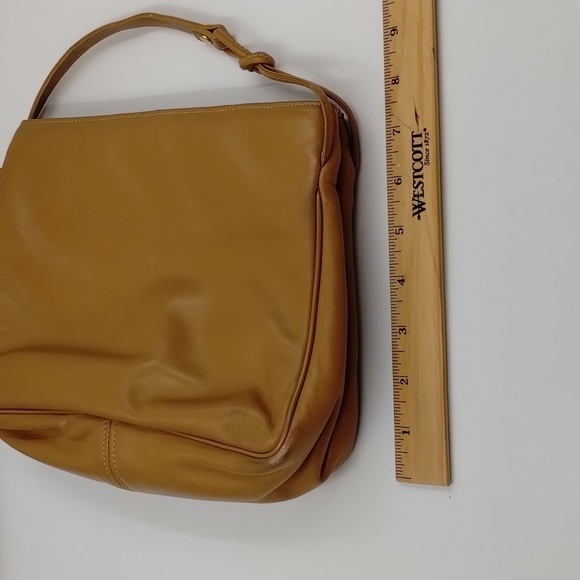 Vtg Tan crossbody shoulder crossbody bag multi pocket sections magnetic zip top - Picture 10 of 11